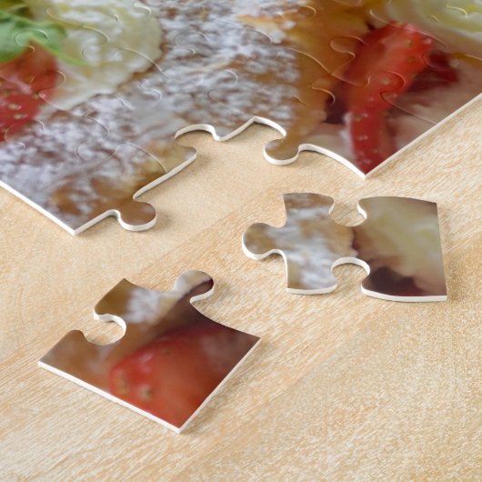 Tasty Sweet Strawberry Eclairs Pastry Summer Food Legpuzzel (Zijkant)