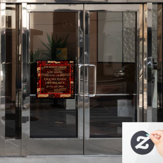 Tatoeagezaak Customize zoekt tatoeëerder Raamsticker (Kantoordeur)