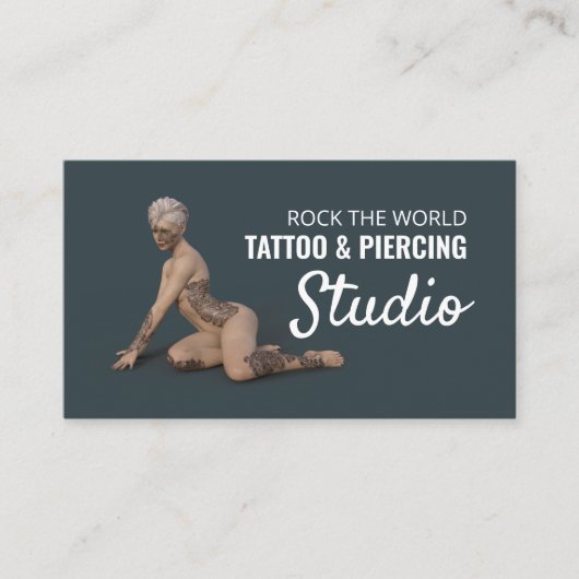 Tatoeëerd Vrouw, tatoeëer en body Piercer Visitekaartje (Voorkant)