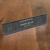 Tattoo Artist Goth Black Dark Academia Skulls Naambordje (Zijkant)