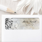 Tattoo Gevleugeld en Fluers op Perkamentdocument E Etiket (Insitu)