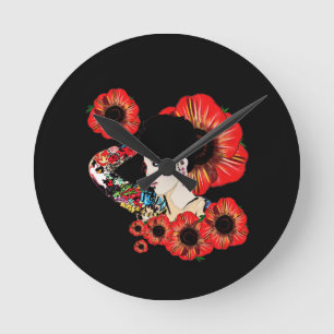 Tattoo inkt meisje onder papaverbloemen Kunst met Ronde Klok