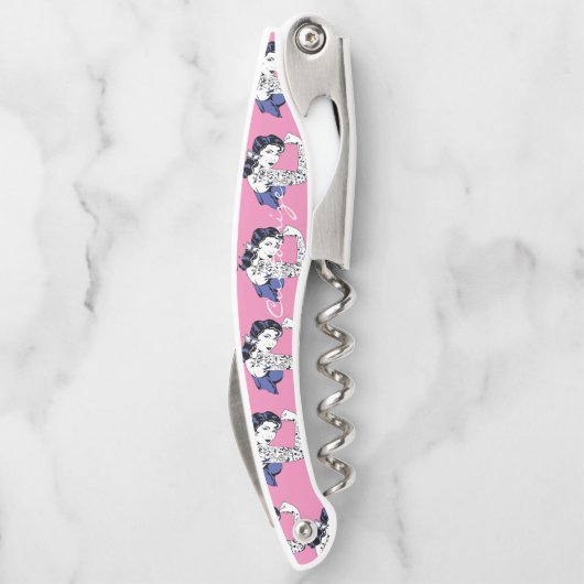 Tattoo Meisjesarm omhoog Thunder_Cove Kurkentrekker (Achterkant)