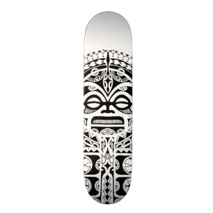 Tattoo van het polynesiaanse tribaalmasker van Tik Persoonlijk Skateboard