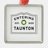 Taunton, MA Holiday Wreated Ceramic Ornament (Voorkant)