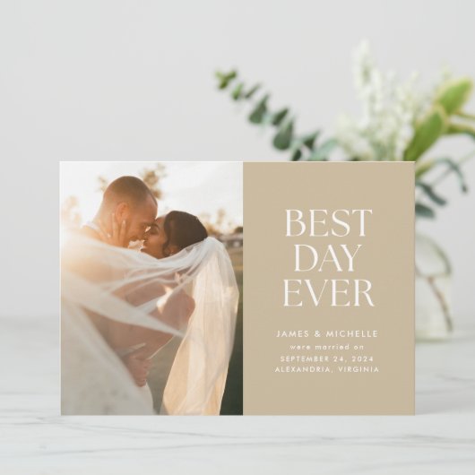 Taupe Best Day Ever Wedding Announding Aankondiging (Staand voorkant)