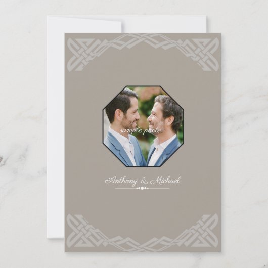 Taupe Custom Photo Gay Wedding Invitation Kaart (Voorkant)