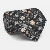Taupe en witte bloemen op houtskool stropdas (Opgerold)
