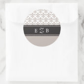 Taupe Fleur de lis Trouwmonogram Sticker. Ronde Sticker (Tas)