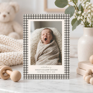 Taupe Grijs Gingham Introductie Baby Foto Geboorte Aankondiging