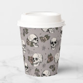 Taupe Grijze Gotische Schedels en Rozen Halloween Papieren Bekers (Voorkant)