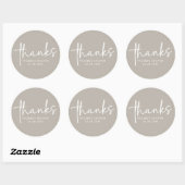 Taupe Minimal Script Vrijgezellenfeest Favor Stick Ronde Sticker (Vel)