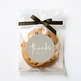 Taupe Minimal Script Vrijgezellenfeest Favor Stick Ronde Sticker