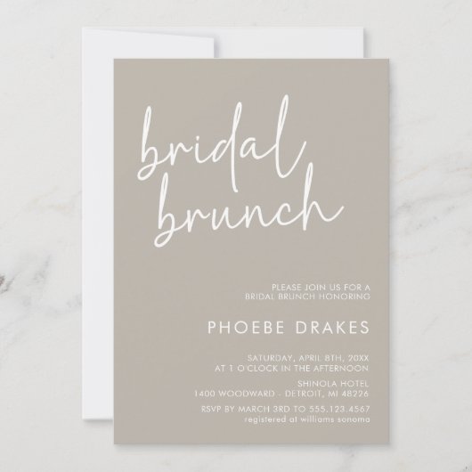 Taupe minimalistisch script bruids brunch kaart (Voorkant)