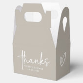 Taupe Minimalistisch Script Bruiloft Gable Bedankdoosjes (Geopend)