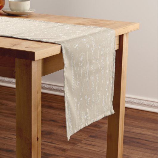 Taupe Wildflower Baby Shower Table Runner Korte Tafelloper (Voorbeeld)