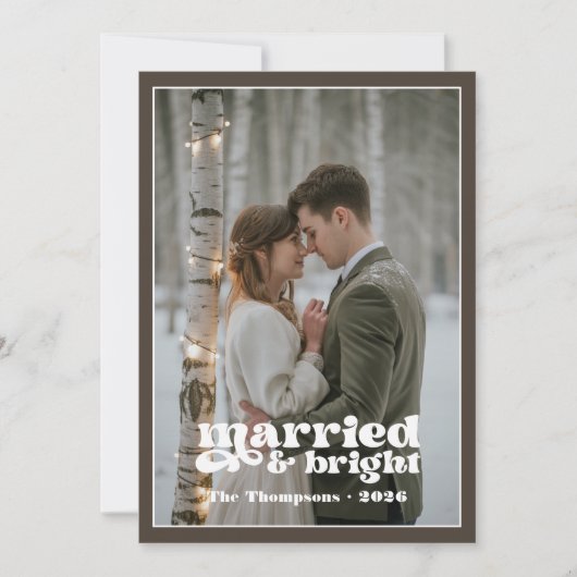 Taupe & Witte Passen getrouwd Kerst Feestdagenkaart (Voorkant)