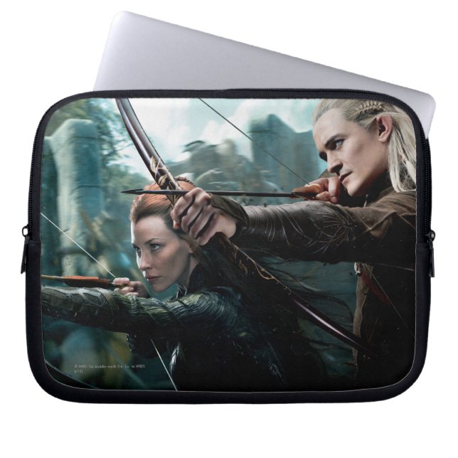 TAURIEL™ en LEGOLAS GREENLEAF™ Movie Poster Laptop Sleeve (Voorkant)