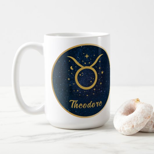 Taurus het Bull zodiasymbool goud gepersonaliseerd Koffiemok (Met donut)