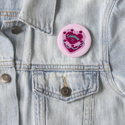 Taurus sterrenbeeld pastel hart verjaardagstaart ronde button 5,7 cm (In situ)