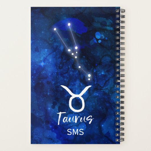 Taurus Zodiac Constellation Blue Galaxy Monogram Planner (Achterkant)