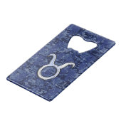 Taurus Zodiac Sign on Navy Blue Digital Camouflage Creditkaart Flessenopener (Voorkant Gekanteld)