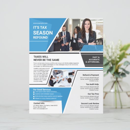 Tax Return Service Flyer Template (Staand voorkant)
