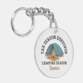 Tax Season Survivor, Camping Season Starter Sleutelhanger (Voorkant Links)