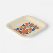 TAZ™ Hungry Smashing Through Checker Papieren Bordje (Gebogen)