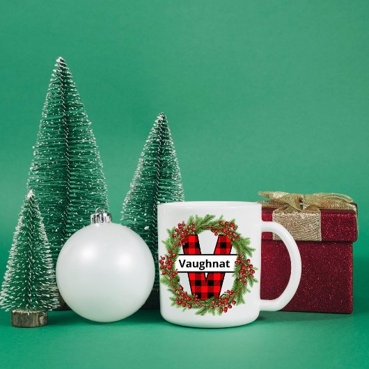 "Taza de navidad personalizada con letra V" Coff Koffiemok