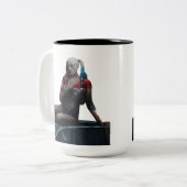 TAZA HARLEY QUINN SENTADA TWEEKLEURIGE KOFFIEMOK (Voorkant links)