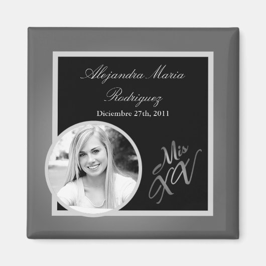 {TBA} 2"x2" Mis XV Zilveren Aankondigingsmagneet Magneet (Voorkant)