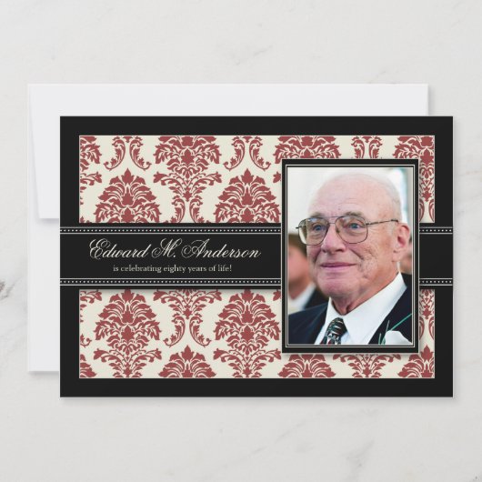 {TBA} Gouden Jaren Damask Birthday Invite (rood) Kaart (Voorkant)