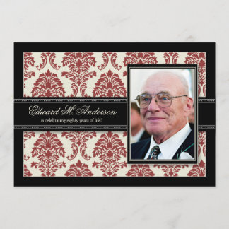 {TBA} Gouden Jaren Damask Birthday Invite (rood) Kaart