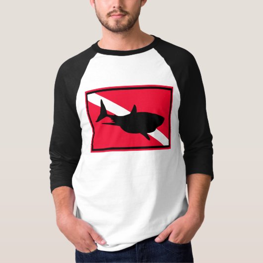 {TBA} mannen t-shirt met groot wit duikbord (Voorkant)