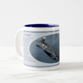 TBF/M “Avenger” mug Tweekleurige Koffiemok (Voorkant links)