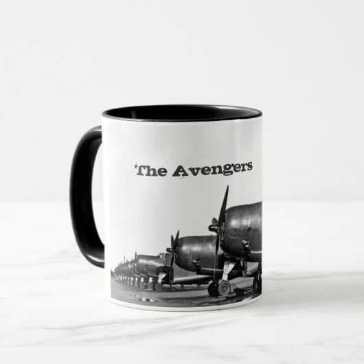 TBM's op tarmac, de Avengers Mok (Voorkant links)