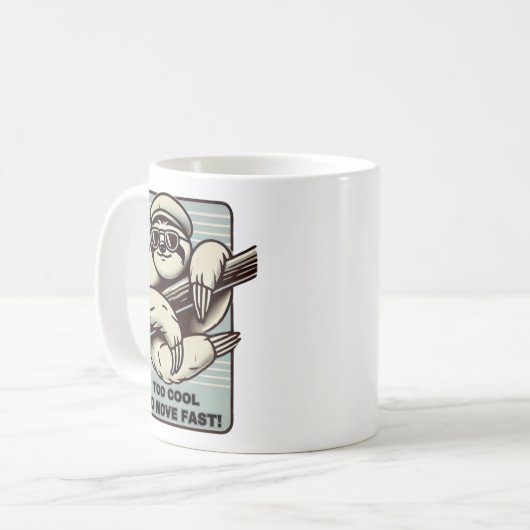 Te cool om snel te gaan! Retro Sloth Koffiemok (Voorkant links)