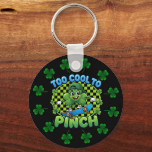 Te Cool om te Knijpen Skateboard Klavertje Vier St Sleutelhanger