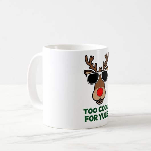Te cool voor Yule Funny Christmas Reindeer Mok (Voorkant links)