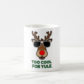 Te cool voor Yule Funny Christmas Reindeer Mok