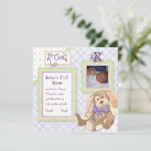 Te Cute Puppy, Monogrammed Baby Aankondiging (Staand voorkant)
