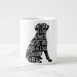 Te donker om te lezen grote koffiekop