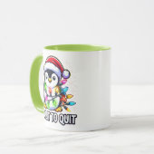 Te licht om te stoppen met de kerstpinguïn mok (Voorkant links)