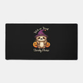 Te lui om eng te zijn Schattigee Halloween Sloth C Bureaumat (Voorkant)