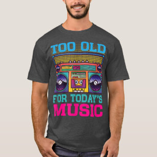 Te oud voor de huidige muziekradio Cassette speler T-shirt