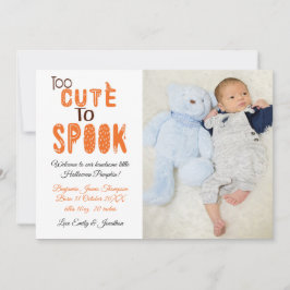 Te Schattige om Halloween-foto te maken Nieuwe bab Aankondiging