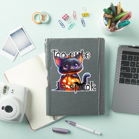 Te Schattige om zwarte kitten met gesneden pompoen Sticker (iPad Cover)