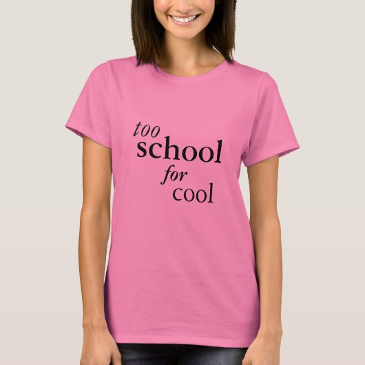 Te School voor Koel - Roze Shirt (Voorkant)
