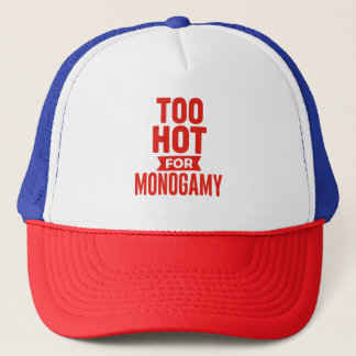 Te warm voor monogamie Shirt, polyamorie trots Trucker Pet